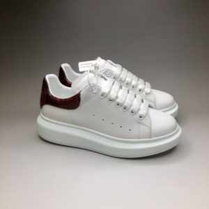 ALEXANDER MCQUEEN OVERSIZED SNEAKERS<br>알렉산더 맥퀸 오버솔 스니커즈<br><i>35-44 SIZE 최상급</i>