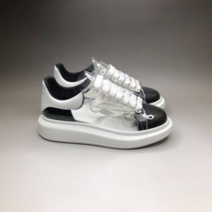 ALEXANDER MCQUEEN OVERSIZED SNEAKERS<br>알렉산더 맥퀸 오버솔 스니커즈<br><i>35-44 SIZE 최상급</i>