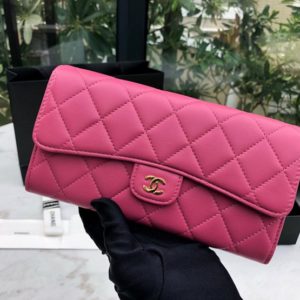 CHANEL CLASSIC FLAP WALLET<br>샤넬 클래식 플랩 장지갑<br><i>19.5×10.5x3cm 이태리 GR정품양가죽</i>