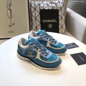 CHANEL CC LOGO SNEAKERS<br>샤넬 CC 로고 스니커즈<br><i>35-41 SIZE</i>