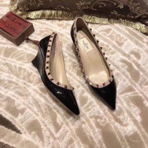 VALENTINO ROCKSTUD SHOES<br>발렌티노 락스터드 슈즈<br><i>35-40 SIZE 굽 4.5cm</i>