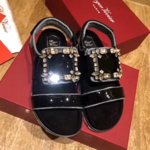 ROGER VIVIER SANDAL<br>로저비비에 샌들<br><i>35-40 SIZE</i>