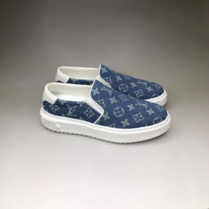 LOUIS VUITTON MONOGRAM SLIP ON SNEAKER<br>루이비통 모노그램 슬립온 스니커즈<br><i>35-44 SIZE</i>