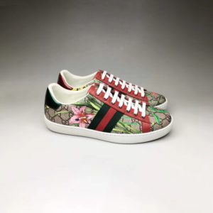 GUCCI ACE LATHER SNEAKERS<br>구찌 에이스 레더 스니커즈<br><i>남여공용 35-44 SIZE</i>