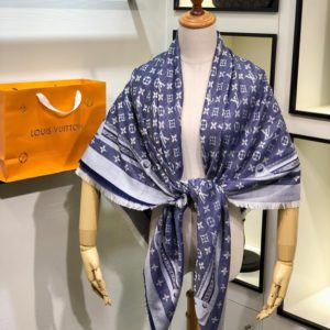 LOUIS VUITTON SCARF<br>루이비통 스카프<br><i>140x140cm 캐시미어100% 3color</i>