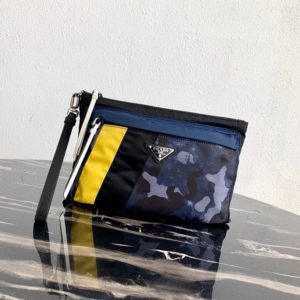 PRADA LOGO CLUTCH 프라다 로고 클러치