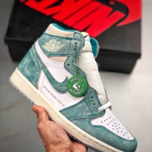 NIKE AIR JORDAN 1 RETRO HIGH TURBO GREEN 나이키 에어 조단 1 터보그린 555088-311