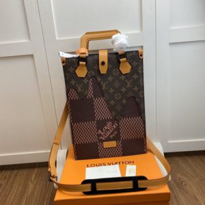 LOUIS VUITTON X NIGO TOTE BAG 루이비통 X 니고 토트 백