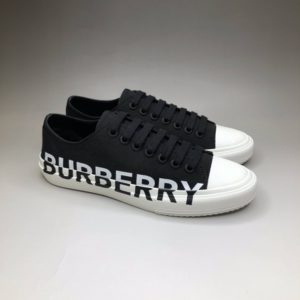 BURBERRY LOGO PRINT GABARDINE SNEAKERS 버버리 로고 프린트 개버딘 스니커즈