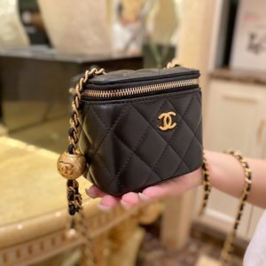 CHANEL CLASSIC BOX CHAIN BAG 샤넬 클래식 박스 체인 백