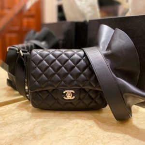 CHANEL CLASSIC FLAP BAG 샤넬 클래식 플랩 백