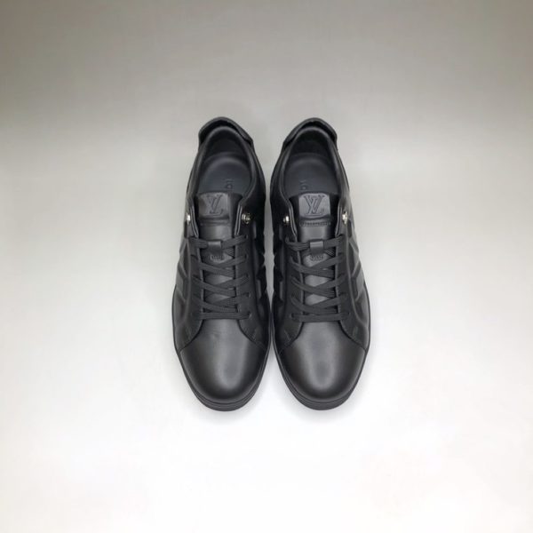 LOUIS VUITTON FUSELAGE SNEAKER 루이비통 퓨셀라이지 스니커즈