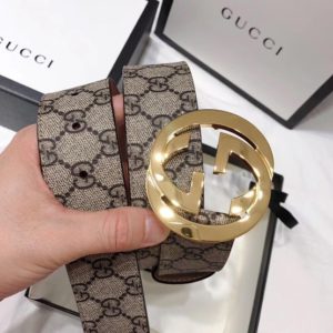 GUCCI LOGO LEATHER BELT<br>구찌 로고 가죽 벨트<br><i>폭3.8cm 이태리소가죽</i>