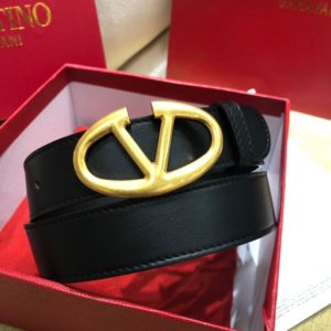 VALENTINO LOGO LEATHER BELT<br>발렌티노 로고 레더 벨트<br><i>폭 3cm 이태리소가죽</i>