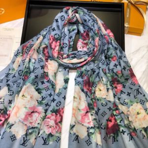 LOUIS VUITTON SCARF<br>루이비통 스카프<br><i>200x100cm 캐시미어100% 3COLOR</i>