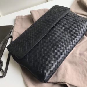 BOTTEGA VENETA LEATHER CLUTCH 보테가 베네타 레더 클러치