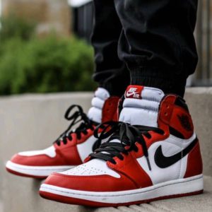 NIKE AIR JORDAN 1 RETRO HIGH OG ‘CHICAGO’ 나이키 에어 조던 1 레트로 하이 OG ‘시카고’