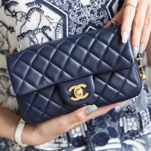 CHANEL CLASSIC FLAP BAG 샤넬 클래식 플랩 백[네이비][M사이즈]