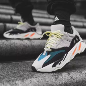 [ADIDAS] YEEZY BOOST 700 wave runner 아디다스 이지 부스트 700 웨이브 러너