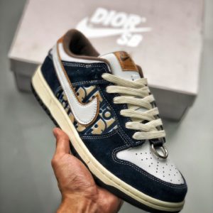 [NIKE] 디올 x 나이키 덩크 로우 Dior x Nike SB Dunk Low Brass Linkage Hardware