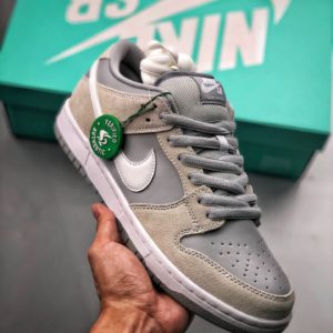 [NIKE] 나이키 AR0778-110 Nike SB Dunk Low TRD “Summit White”