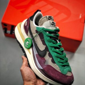 [NIKE]  나이키 베이퍼 와플 사카이 빌런 레드 넵튠 그린 Nike Vaporwaffle sacai Villain Red Neptune Green