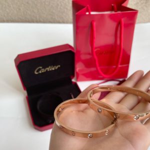 CARTIER 까르띠에 러브시리즈 커플 브레이슬릿 18k로즈골드