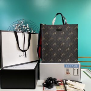 [GUCCI] 구찌 GG 수프림 토트백 495559