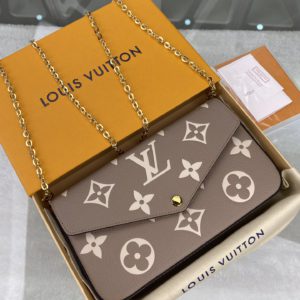 [LOUIS VUITTON]  루이비통 펠리시 포쉐트 크렘 M69977 체인 숄더백