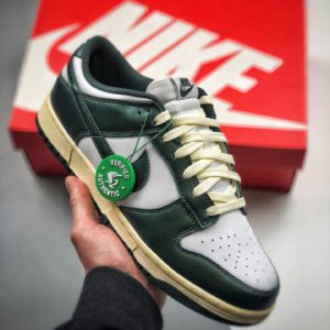 [NIKE] 나이키 덩크 로우 Dunk Low “Vintage Green”