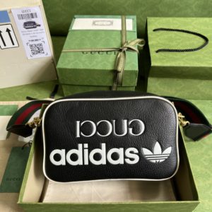 [GUCCI x ADIDAS] 구찌 X 아디다스 스몰 숄더백 702427