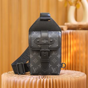 [LOUIS VUITTON] 루이비통 소뮈르 𝐒𝐀𝐔𝐌𝐔𝐑 슬링백 M45912