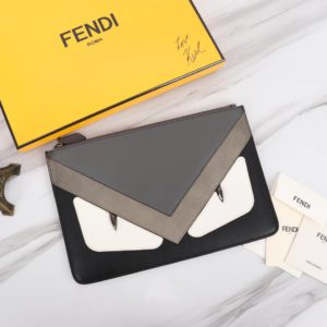 [FENDI] 펜디 나파소가죽 클러치