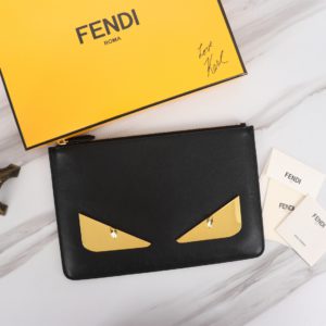 [FENDI] 펜디 나파소가죽 클러치