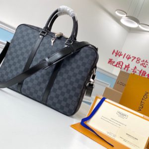 [LOUIS VUITTON] 루이비통 포르트 도큐먼트 보야주 PM N41478