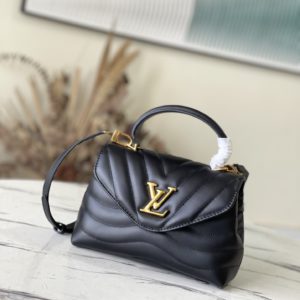 [LOUIS VUITTON] Hold Me 루이비통 홀드 미 M21720