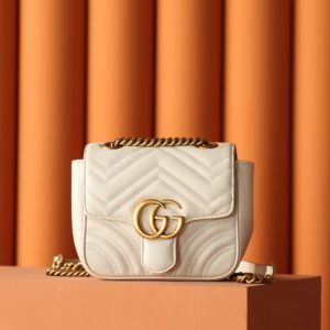 [GUCCI] 구찌 블랙 GG 마몽 마틀라세 미니 토트백 739682