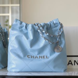 [CHANEL] 샤넬 𝖠𝗇𝗍𝗂𝖻𝖺 가죽 스몰 𝟤𝟤𝖡𝖺𝗀 밀크블루