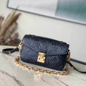 [LOUIS VUITTON] 루이비통 포쉐트 메티스 이스트 웨스트 백 M46595