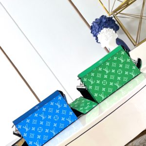 [LOUIS VUITTON] 루이비통 가스통 웨어러블 월릿 M83099